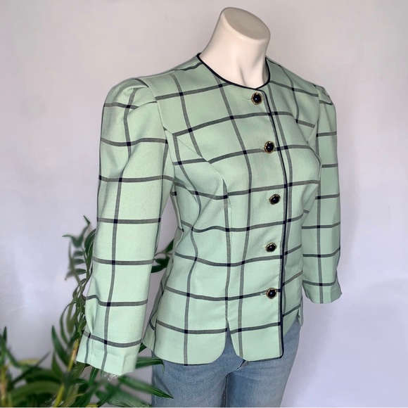 v i n t a g e :: Preppy Plaid Windowpane Boxy Scalloped Blazer - Picture 2 of 10